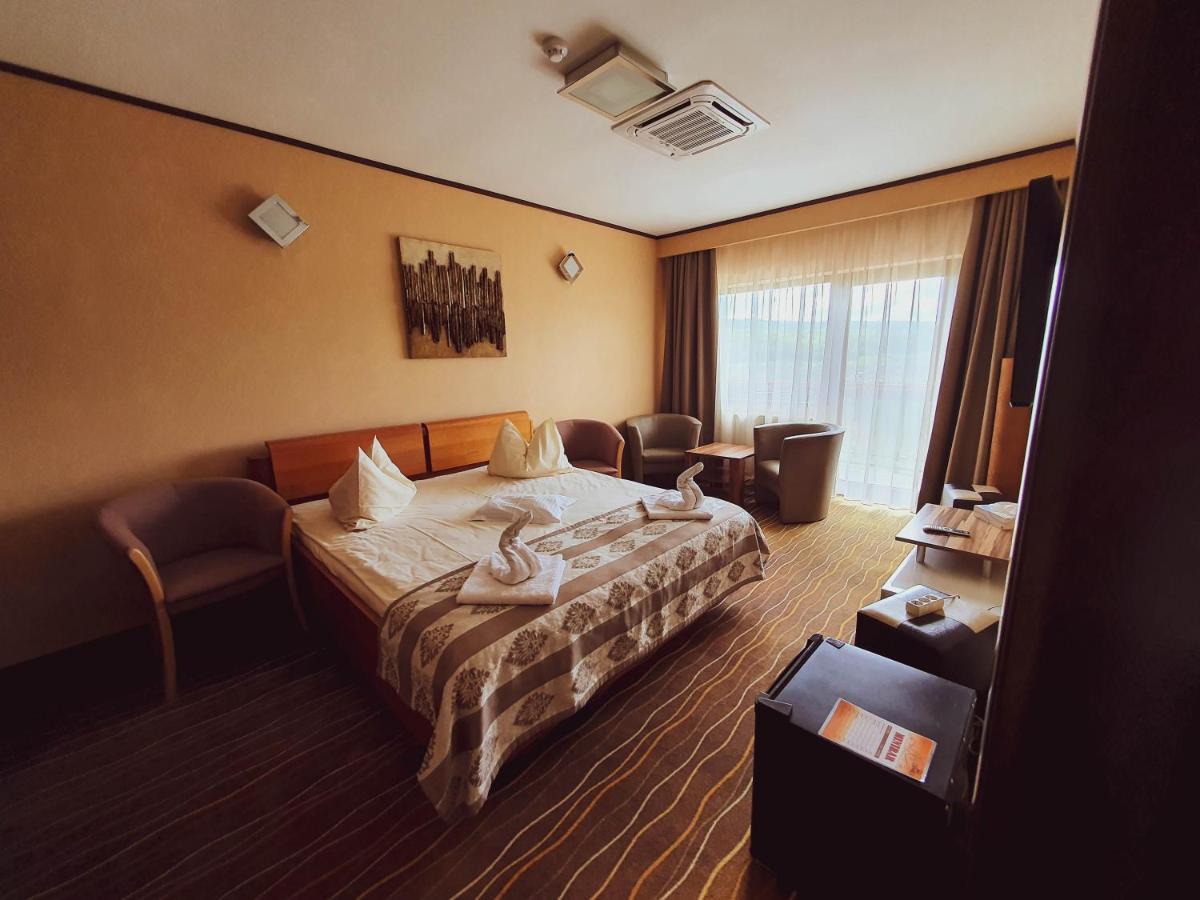 سوفاتا Hotel Belvedere المظهر الخارجي الصورة